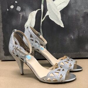 Betsey Johnson Sofia Heels size 7.5